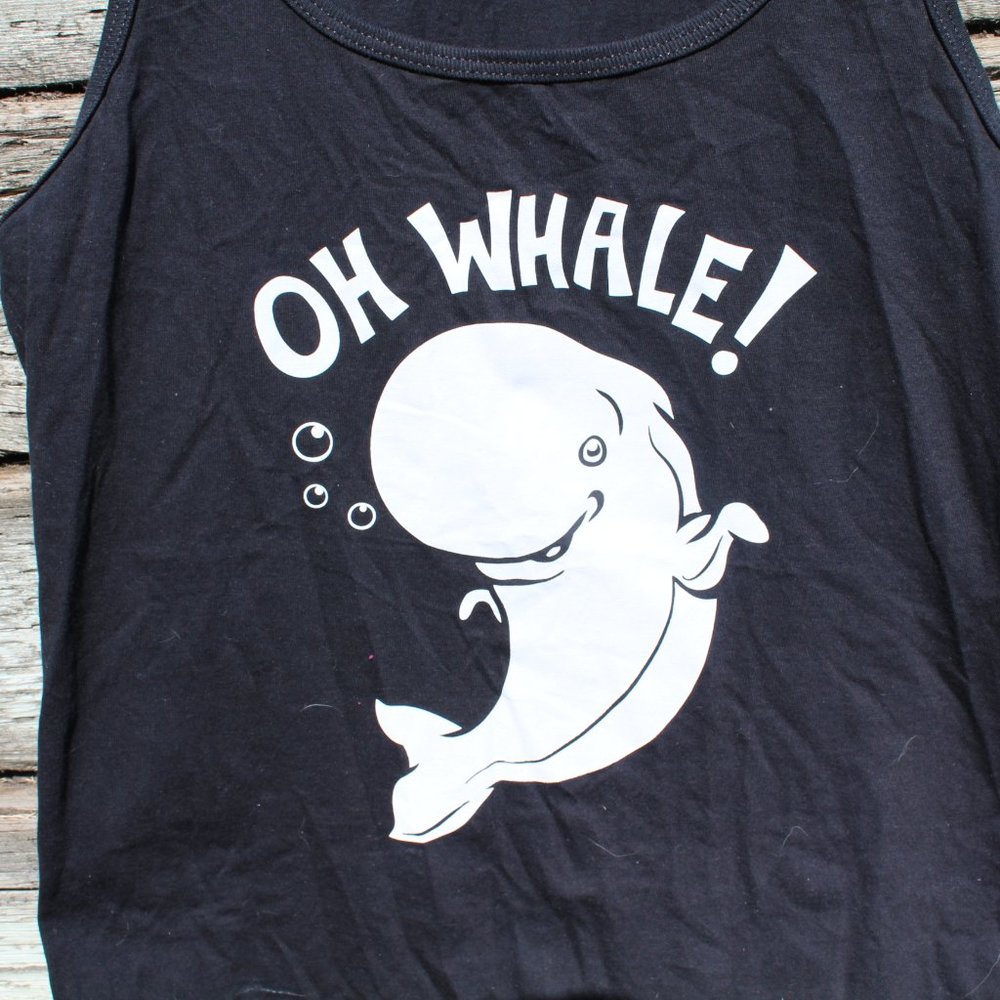 GRAPHIC TANK TOP OH WHALE